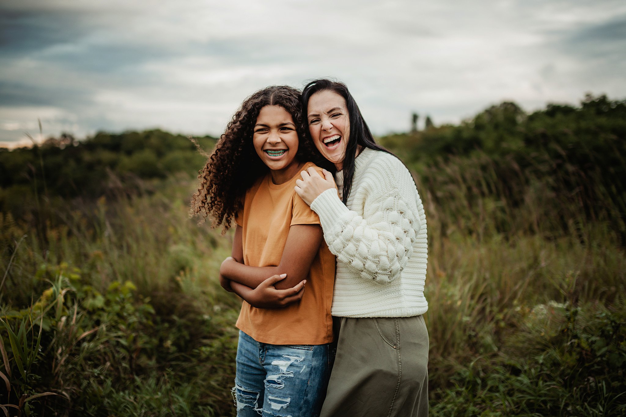 Fun Mother-Daughter Photos in LaCrosse WI