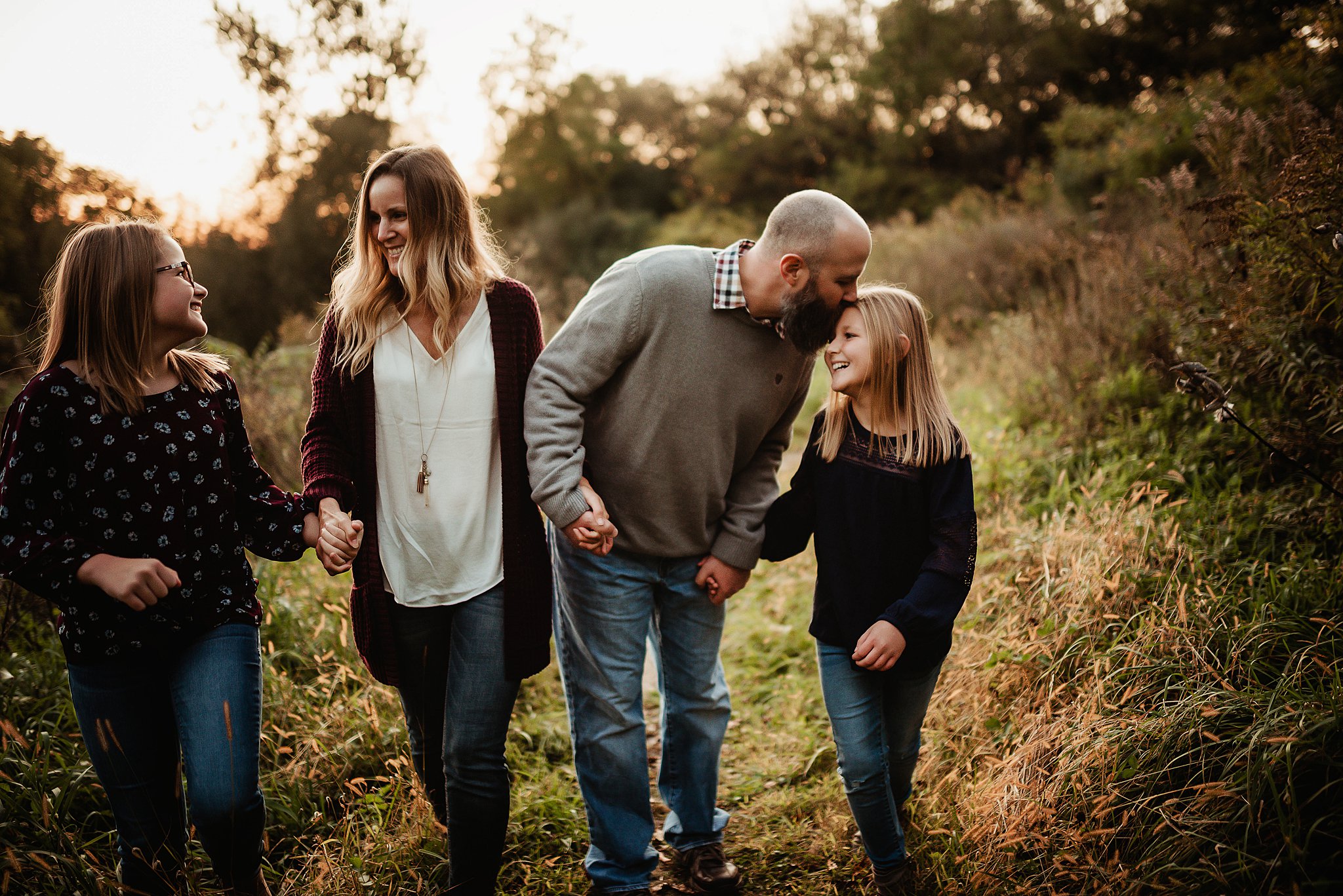 Hooks Family Fall Session in the Midwest